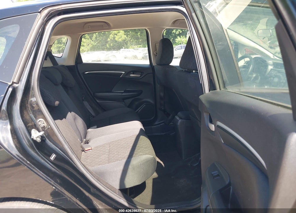 2016 HONDA FIT LX VIN: JHMGK5H57GX027346