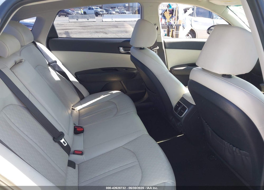 2018 KIA OPTIMA PLUG-IN HYBRID VIN: KNAGV4LDXJ5022935