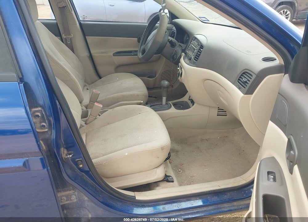 2007 HYUNDAI ACCENT VIN: KMHCN46C17U143111
