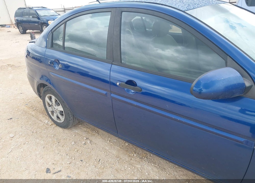 2007 HYUNDAI ACCENT VIN: KMHCN46C17U143111