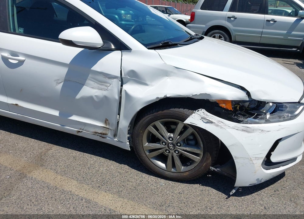 2018 HYUNDAI ELANTRA VIN: 5NPD84LF8JH298223