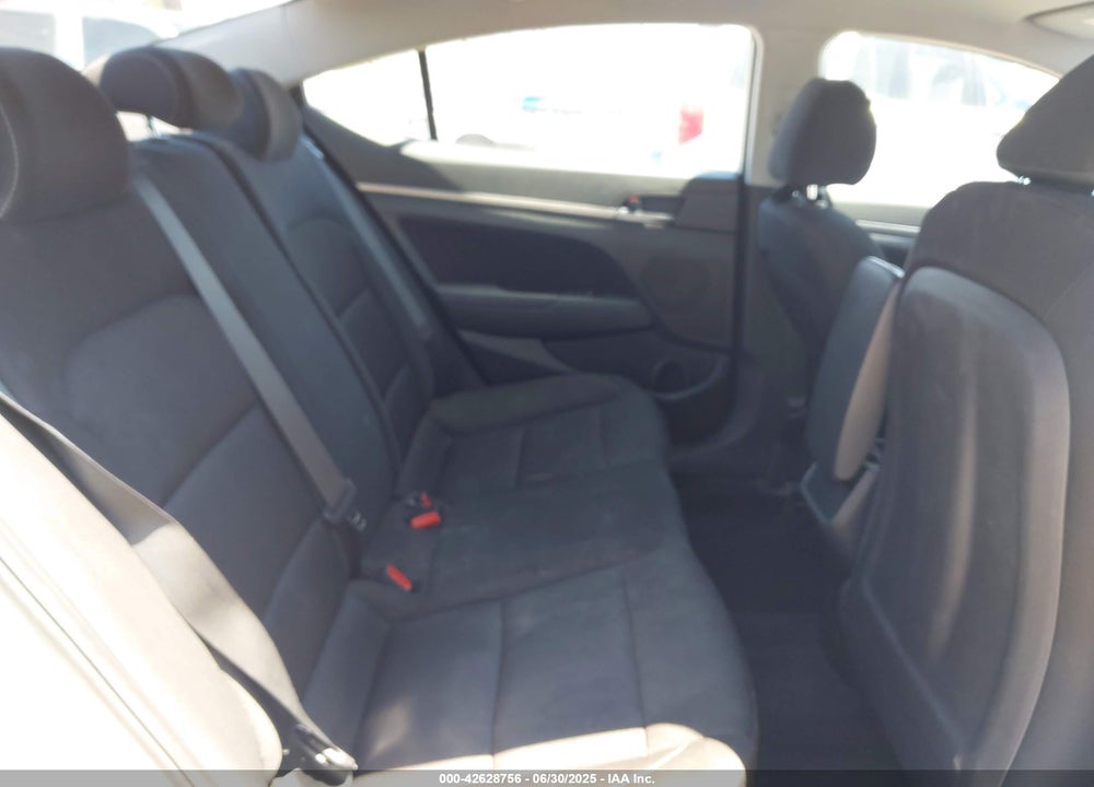 2018 HYUNDAI ELANTRA VIN: 5NPD84LF8JH298223