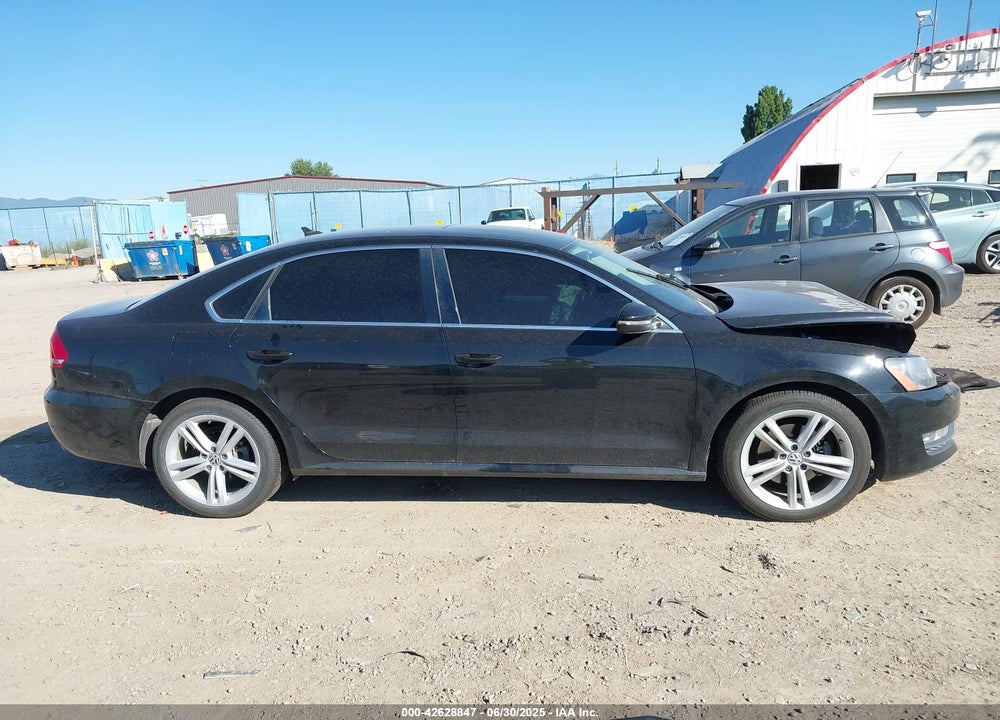 2012 VOLKSWAGEN PASSAT VIN: 1VWBM7A32CC045133