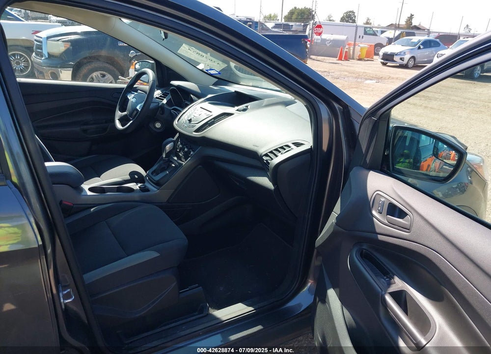 2016 FORD ESCAPE VIN: 1FMCU0F75GUA38442