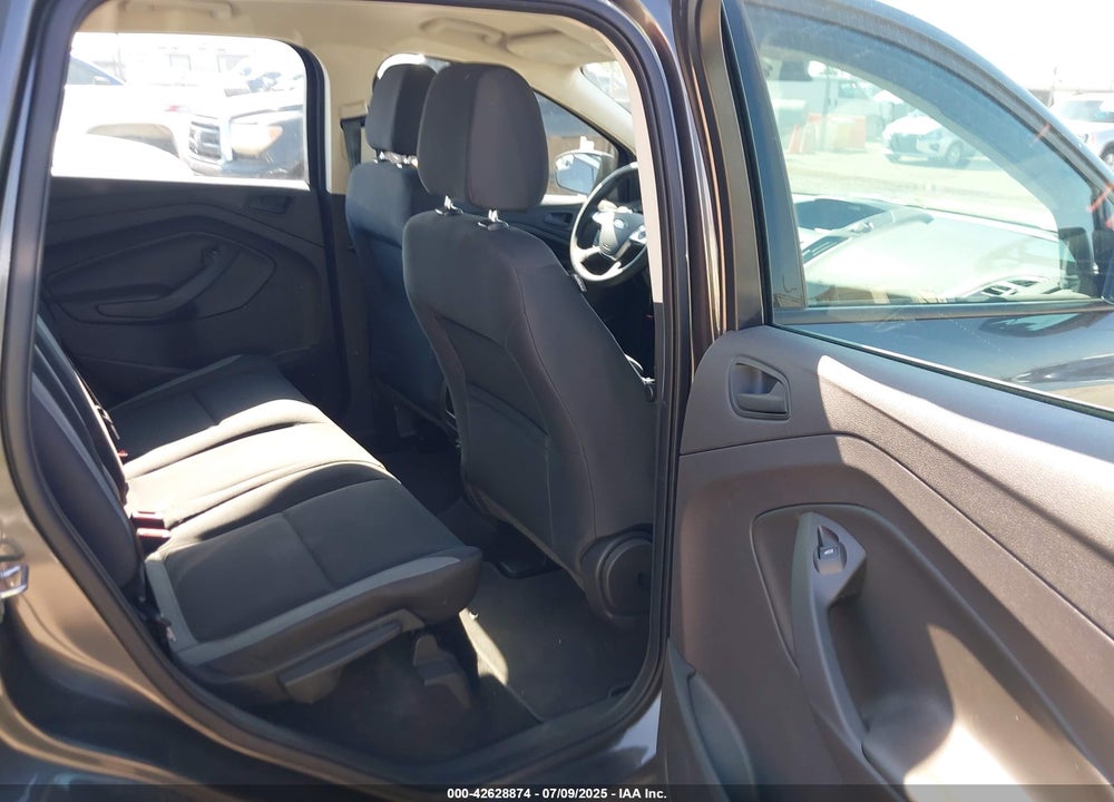 2016 FORD ESCAPE VIN: 1FMCU0F75GUA38442