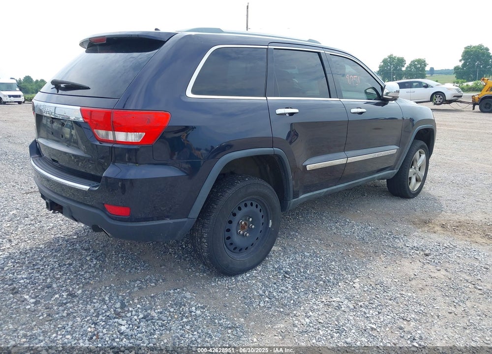 2011 JEEP GRAND CHEROKEE VIN: 1J4RR6GTXBC556831