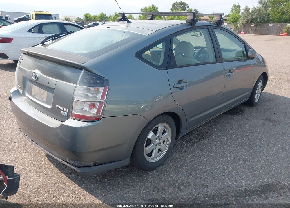 2005 TOYOTA PRIUS VIN: JTDKB20UX53022840