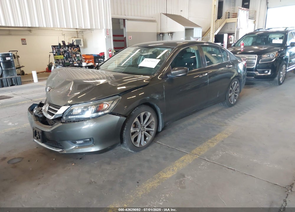 2015 HONDA ACCORD VIN: 1HGCR2F59FA037179