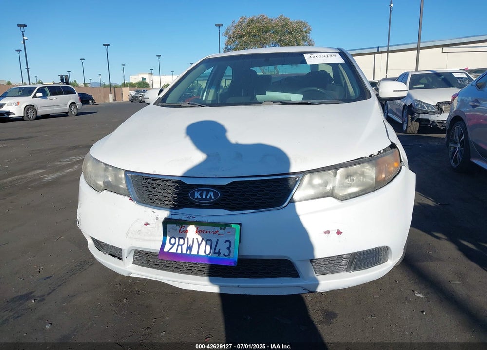 2011 KIA FORTE EX VIN: KNAFU4A23B5458916