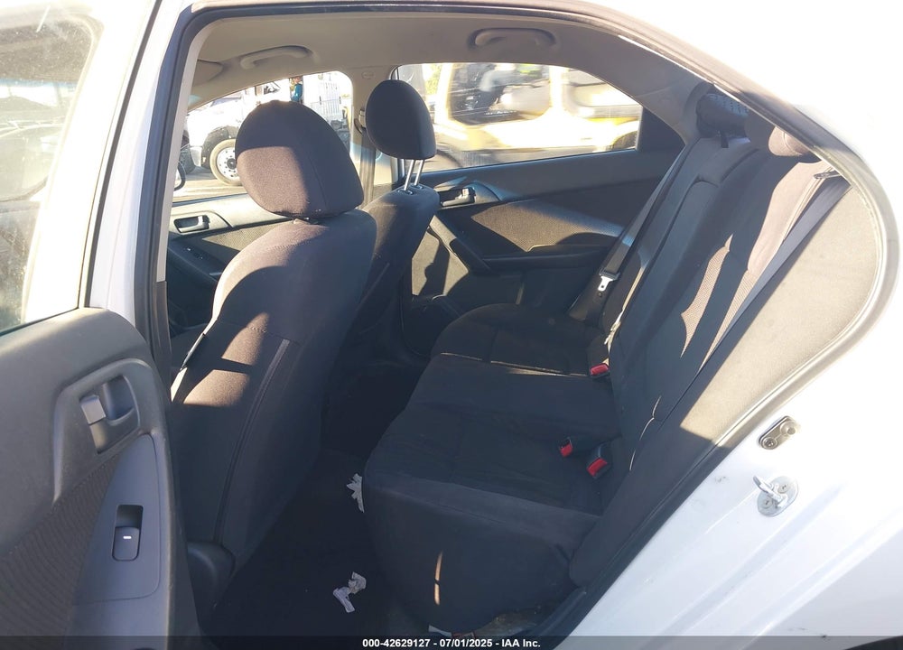 2011 KIA FORTE EX VIN: KNAFU4A23B5458916