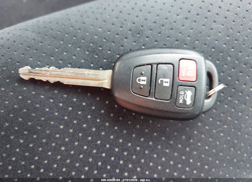 2016 TOYOTA CAMRY VIN: 4T1BF1FK7GU236200