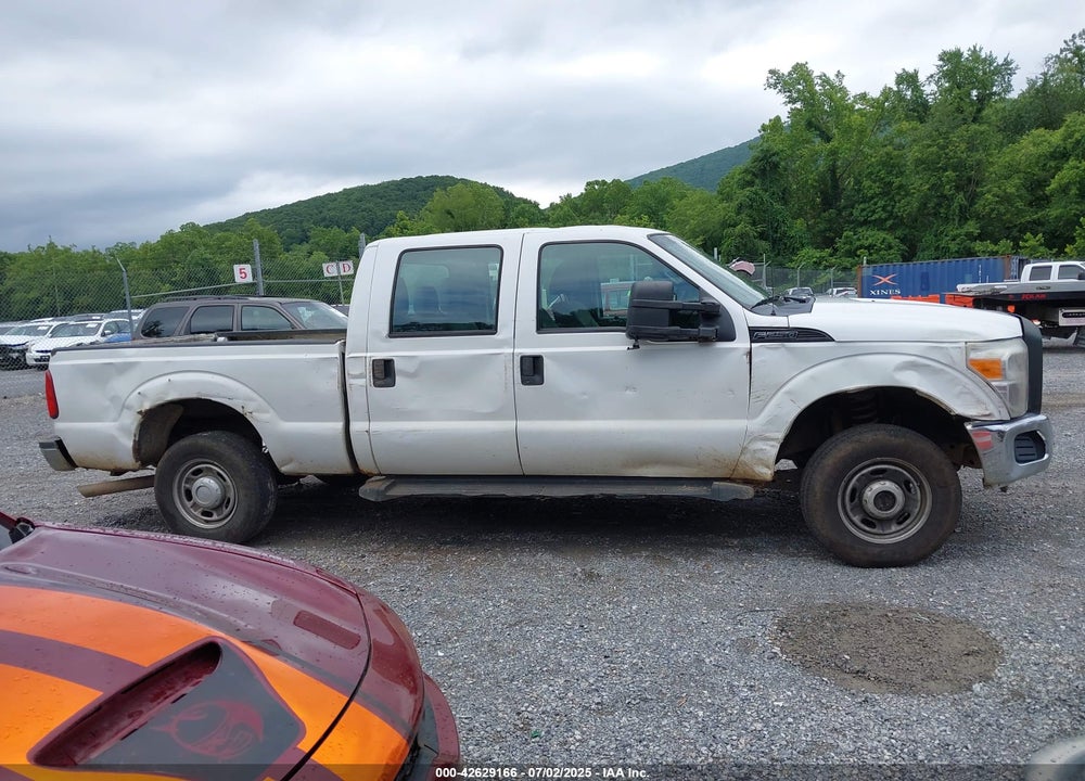 2011 FORD F-250 XL VIN: 1FT7W2B64BEA42087