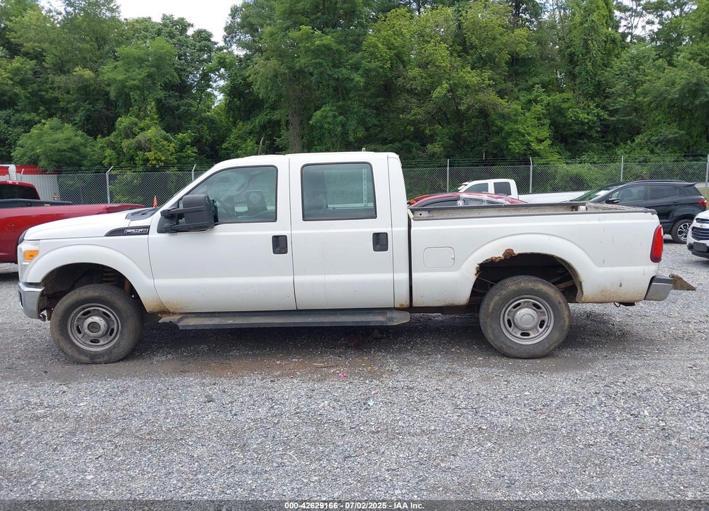 2011 FORD F-250 XL VIN: 1FT7W2B64BEA42087