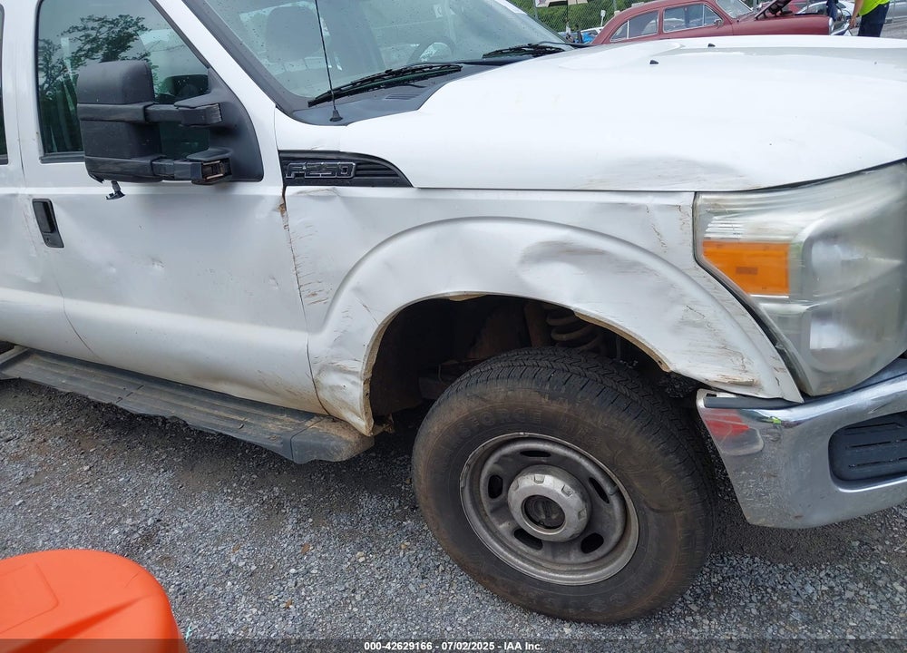 2011 FORD F-250 XL VIN: 1FT7W2B64BEA42087