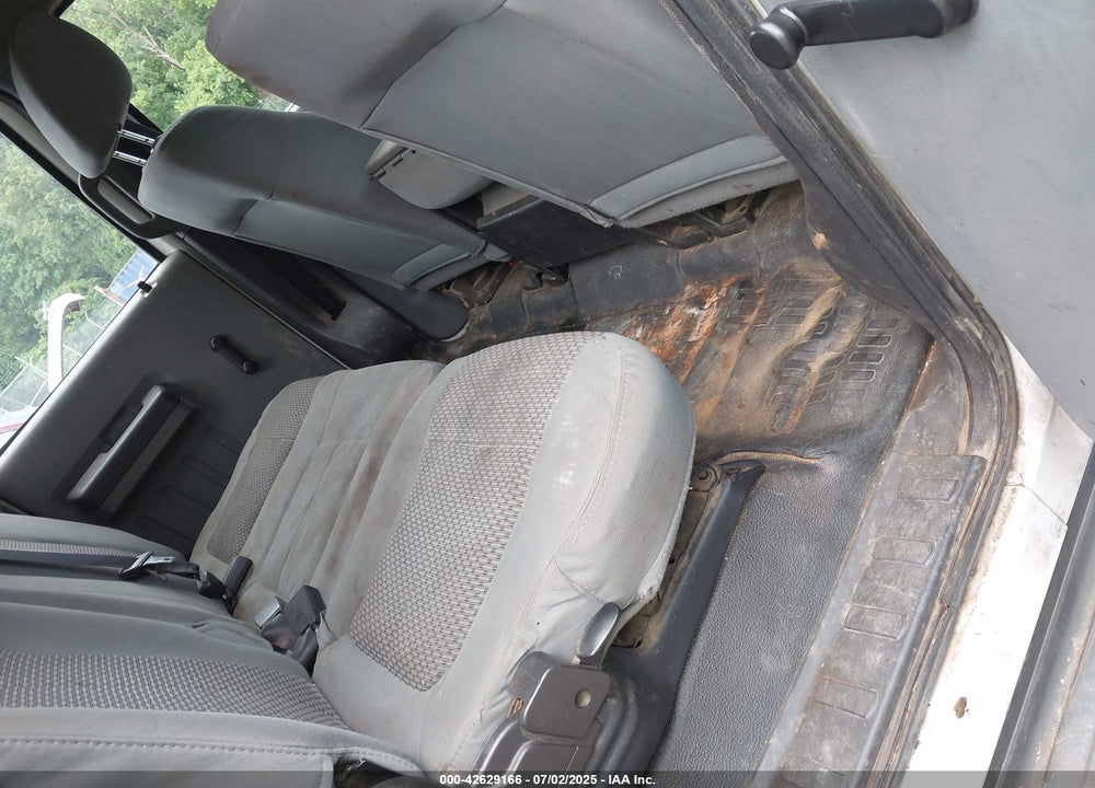 2011 FORD F-250 XL VIN: 1FT7W2B64BEA42087