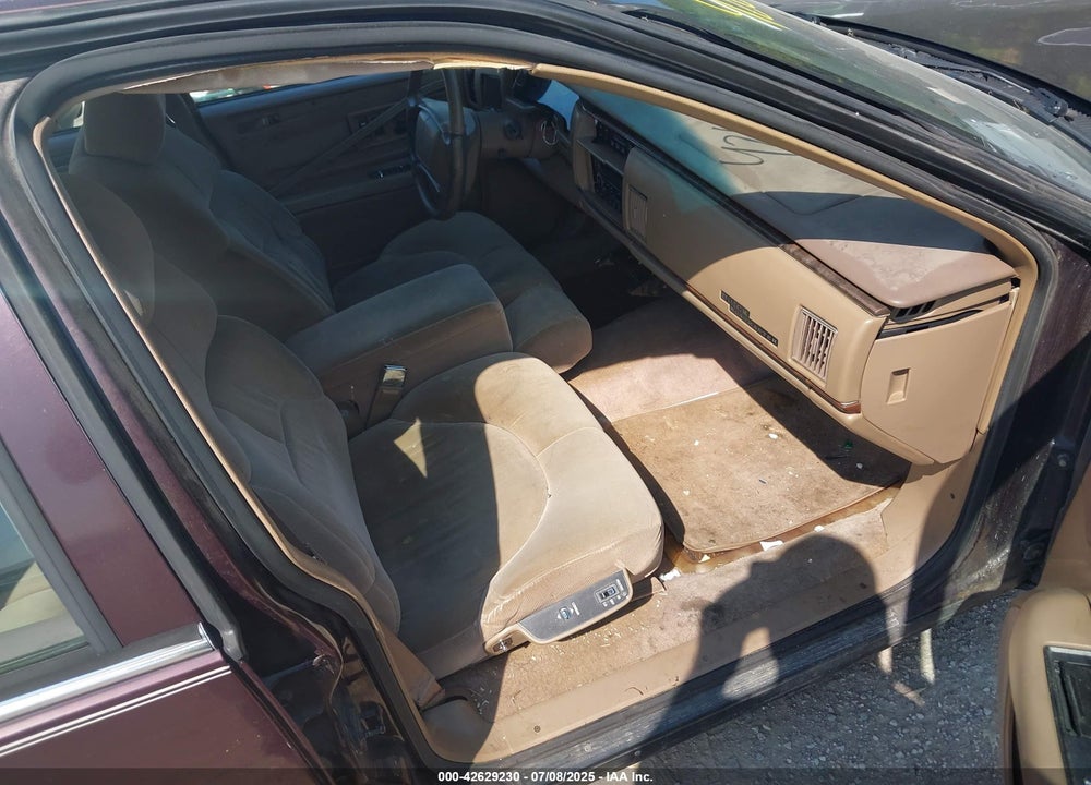 1996 BUICK ROADMASTER LIMITED VIN: 1G4BT52P4TR412635