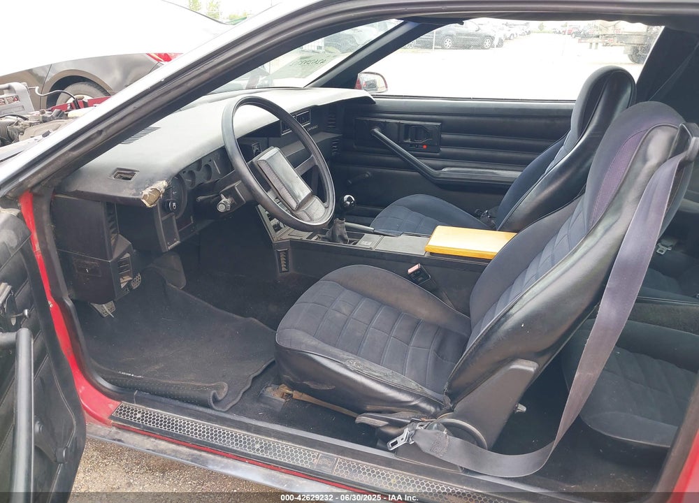 1986 CHEVROLET CAMARO VIN: 1G1FP87S5GL115609