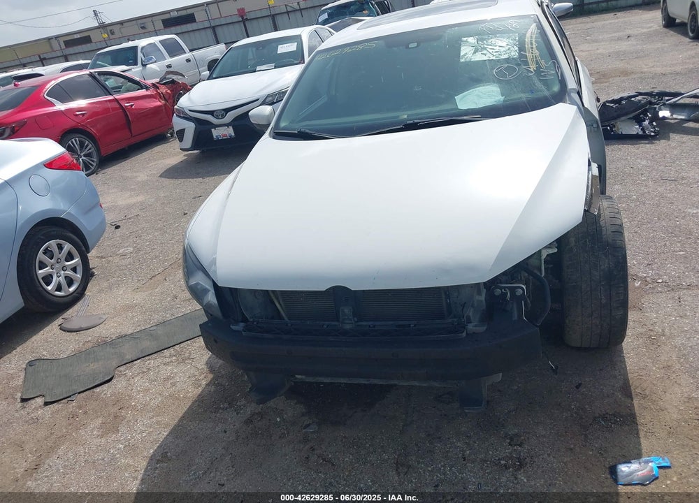 2014 VOLKSWAGEN PASSAT VIN: 1VWCN7A32EC035738