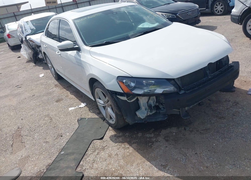 2014 VOLKSWAGEN PASSAT VIN: 1VWCN7A32EC035738