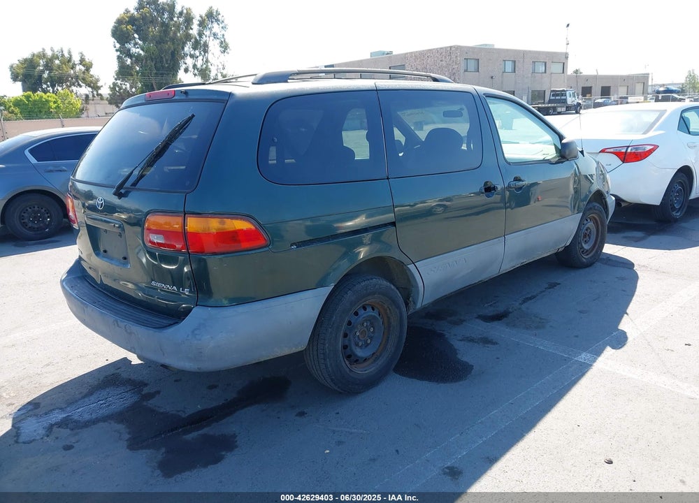 2000 TOYOTA SIENNA LE VIN: 4T3ZF13CXYU312352