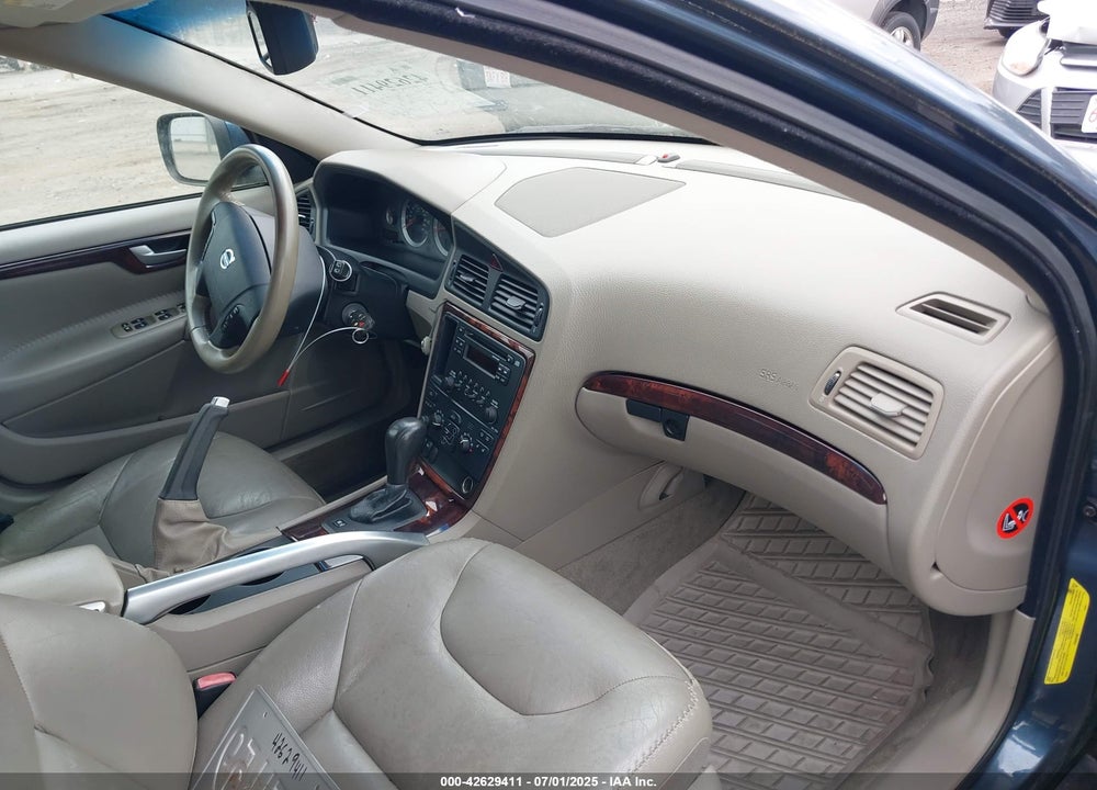 2007 VOLVO XC70 VIN: YV4SZ592371258059