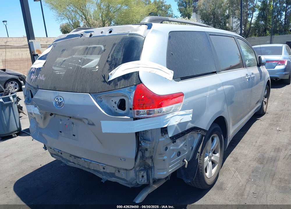 2014 TOYOTA SIENNA LE V6 8 PASSENGER VIN: 5TDKK3DC8ES467759