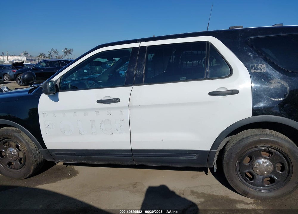 2017 FORD POLICE INTERCEPTOR UTILITY VIN: 1FM5K8ARXHGC34771