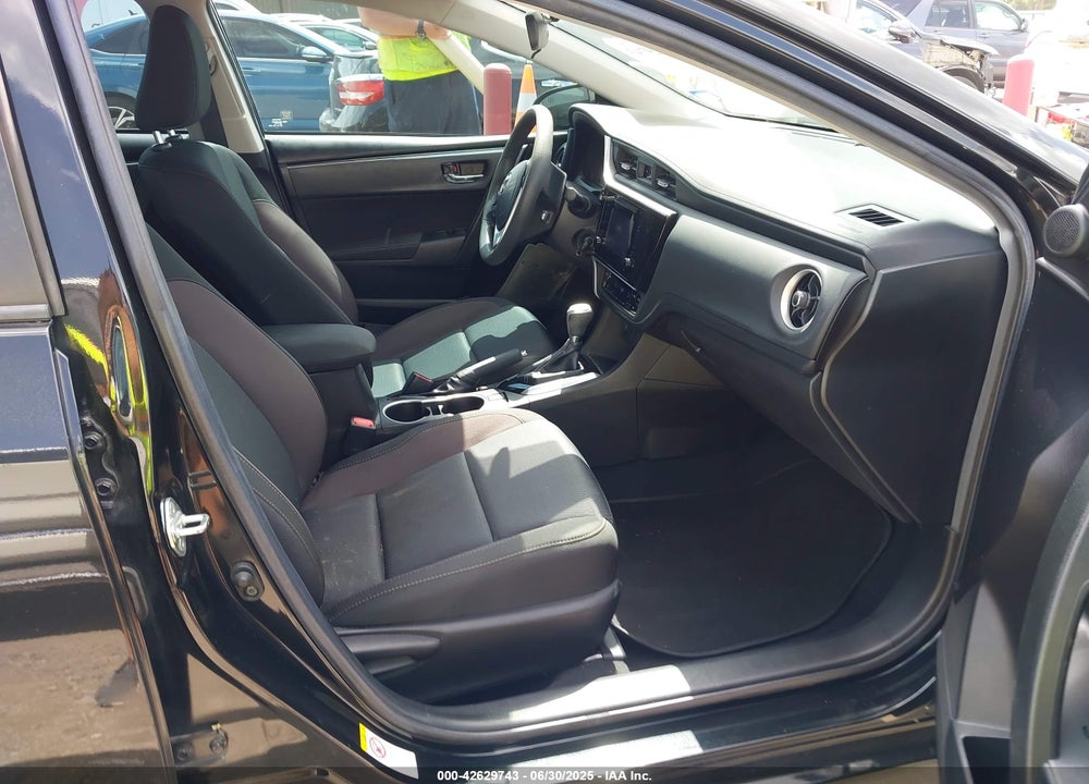 2019 TOYOTA COROLLA VIN: 5YFBURHE6KP944377