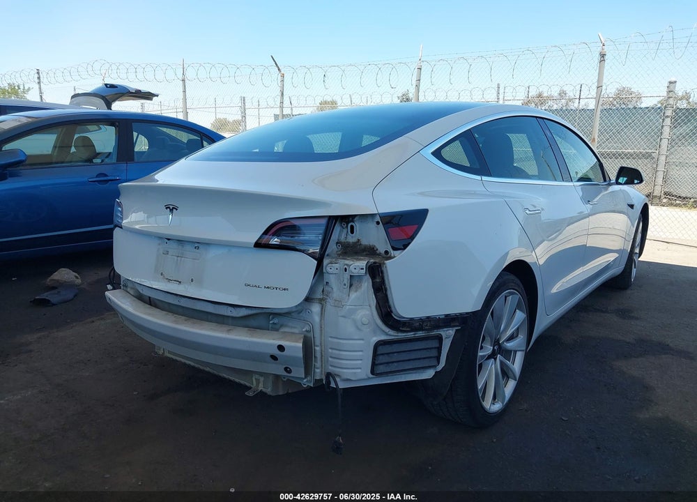 2018 TESLA MODEL 3 VIN: 5YJ3E1EB9JF085339