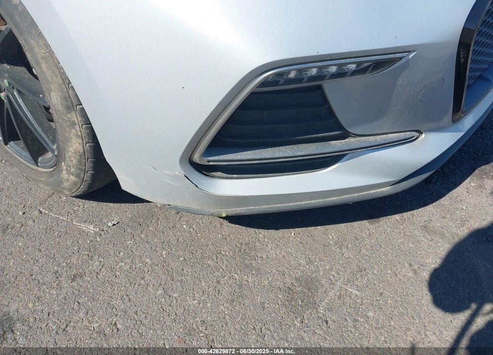 2017 HYUNDAI ELANTRA VIN: KMHD04LB5HU326298