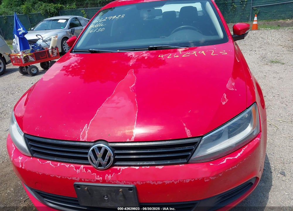 2011 VOLKSWAGEN JETTA VIN: 3VWDX7AJ3BM357053