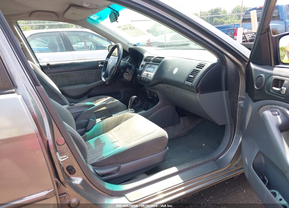 2005 HONDA CIVIC VIN: 2HGES16545H633159