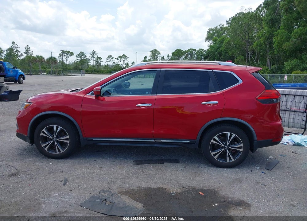 2017 NISSAN ROGUE VIN: JN8AT2MV5HW284820