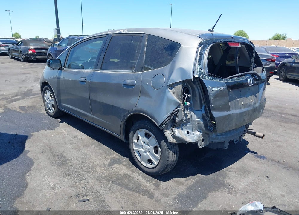 2012 HONDA FIT VIN: JHMGE8H33CS007898
