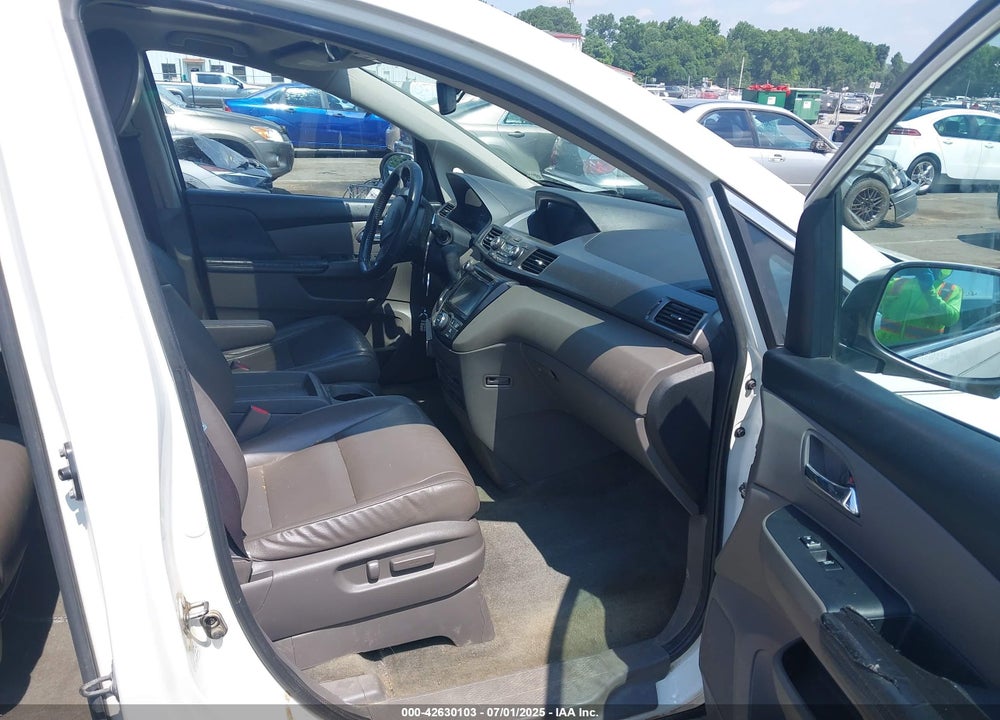 2016 HONDA ODYSSEY EX-L VIN: 5FNRL5H63GB057602