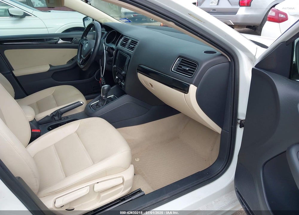 2016 VOLKSWAGEN JETTA VIN: 3VWL07AJXGM203480