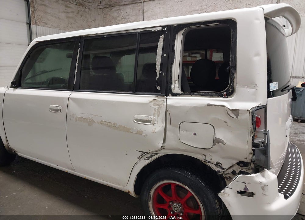 2005 SCION XB BASE A4 VIN: JTLKT324754028867