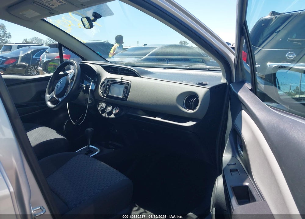 2016 TOYOTA YARIS LE VIN: VNKKTUD36GA061781