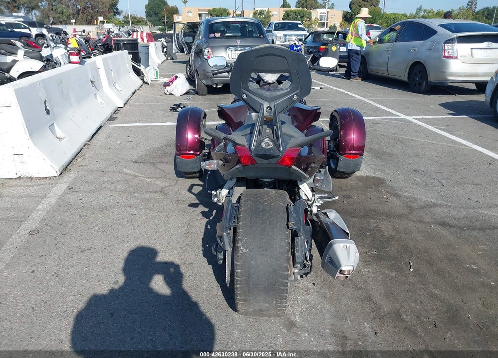 2014 CAN-AM SPYDER ROADSTER RS/RS-S VIN: 2BXNABC13EV000906