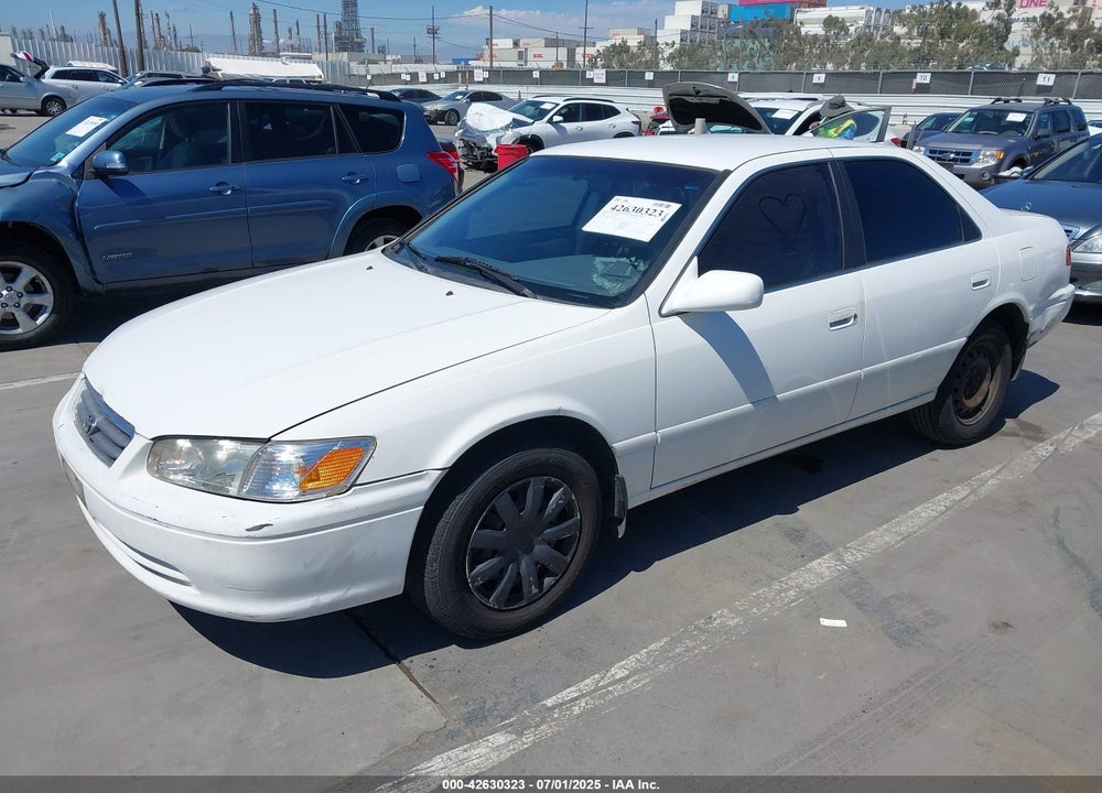 2000 TOYOTA CAMRY LE VIN: JT2BG22K3Y0433217
