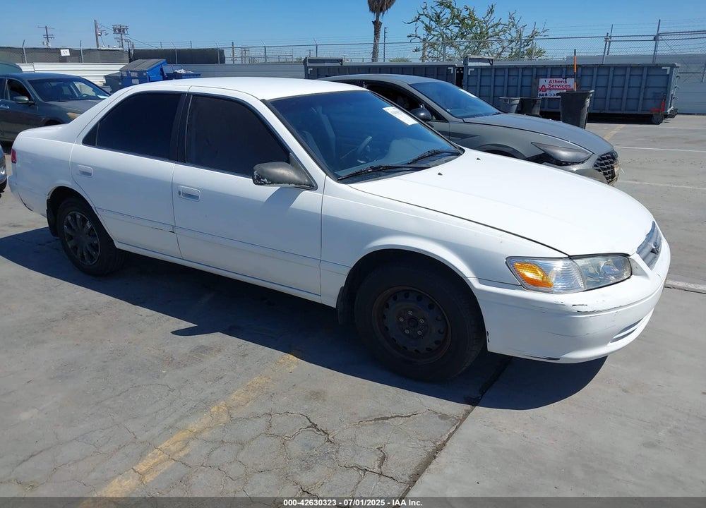 2000 TOYOTA CAMRY LE VIN: JT2BG22K3Y0433217