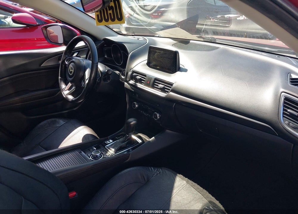2018 MAZDA MAZDA3 VIN: 3MZBN1W32JM240325