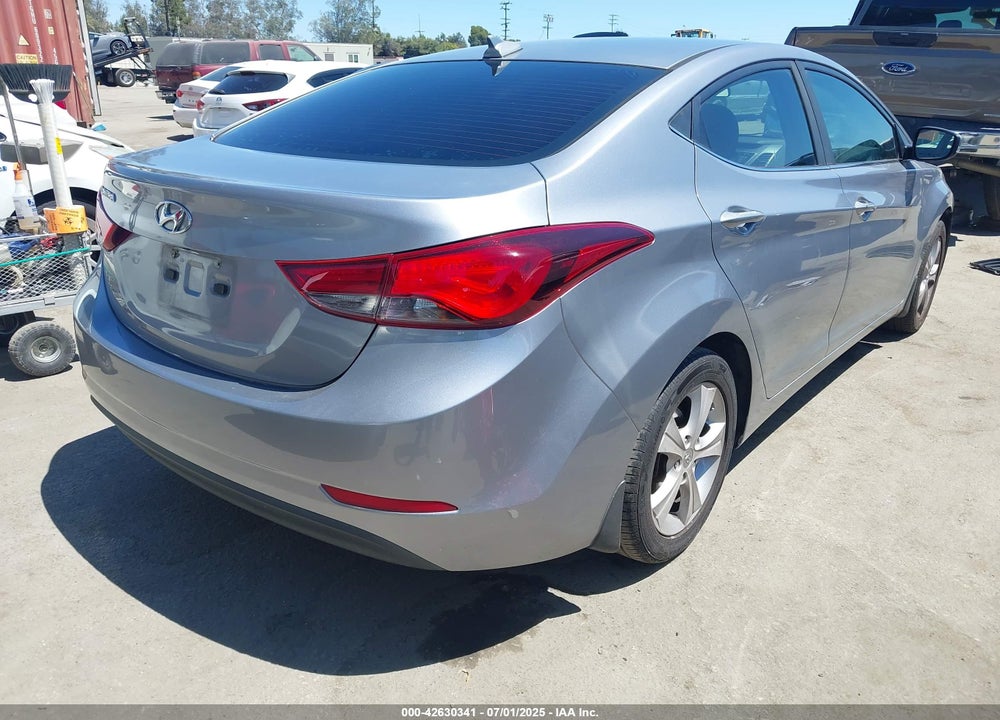 2016 HYUNDAI ELANTRA VIN: 5NPDH4AE2GH691766