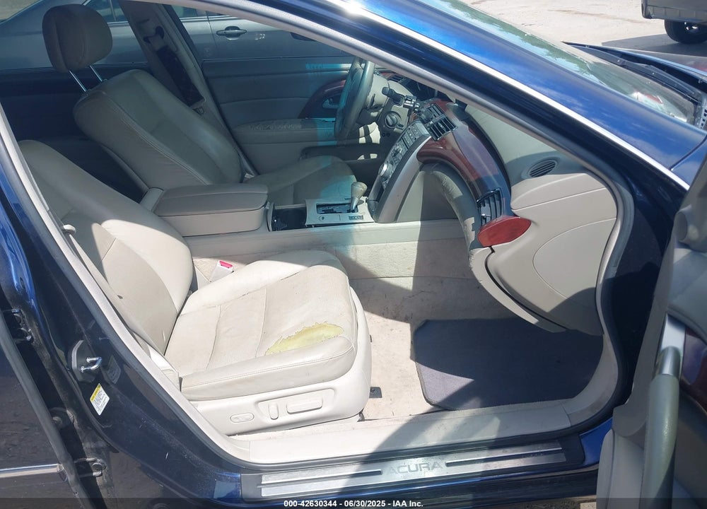 2008 ACURA RL VIN: JH4KB16598C001233