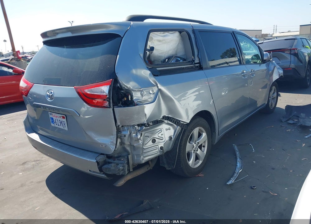 2015 TOYOTA SIENNA LE 8 PASSENGER VIN: 5TDKK3DCXFS530684