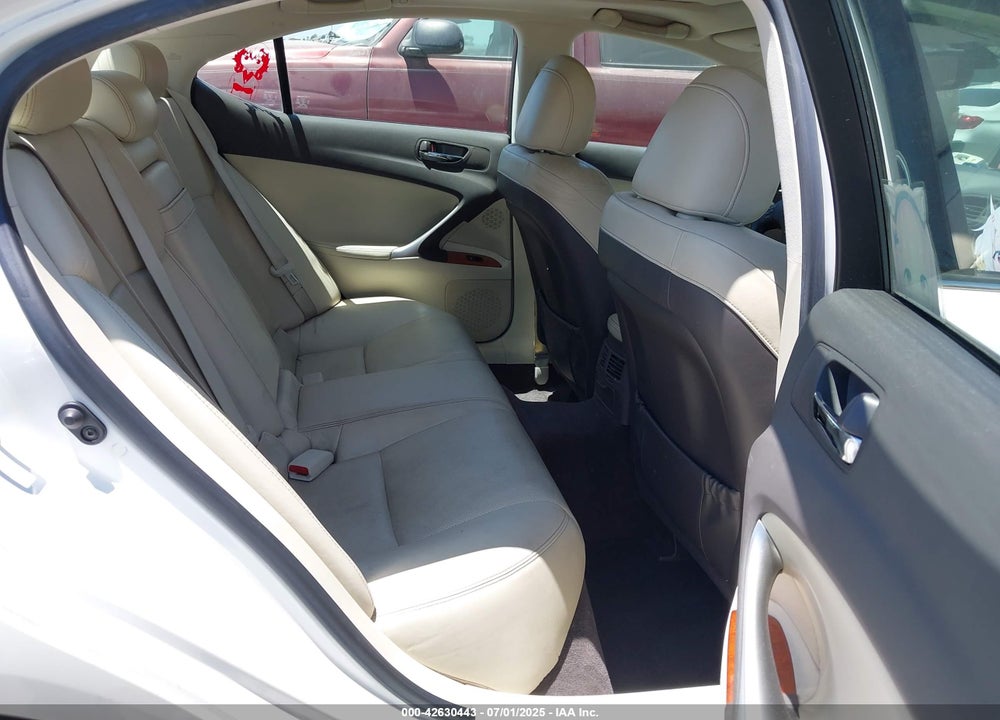 2009 LEXUS IS250 VIN: JTHBK262995086916