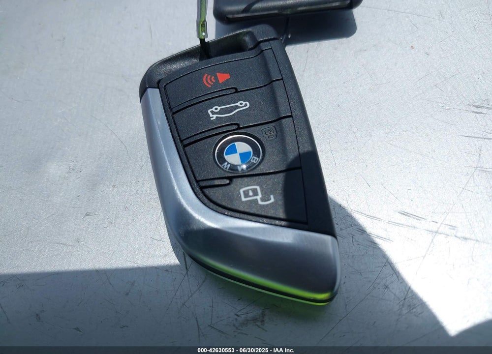 2025 BMW 3 SERIES VIN: 3MW69CW0XS8F32371