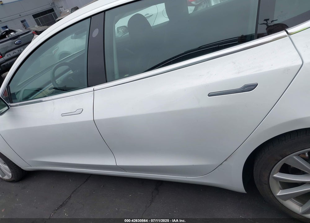 2019 TESLA MODEL 3 VIN: 5YJ3E1EB6KF192057
