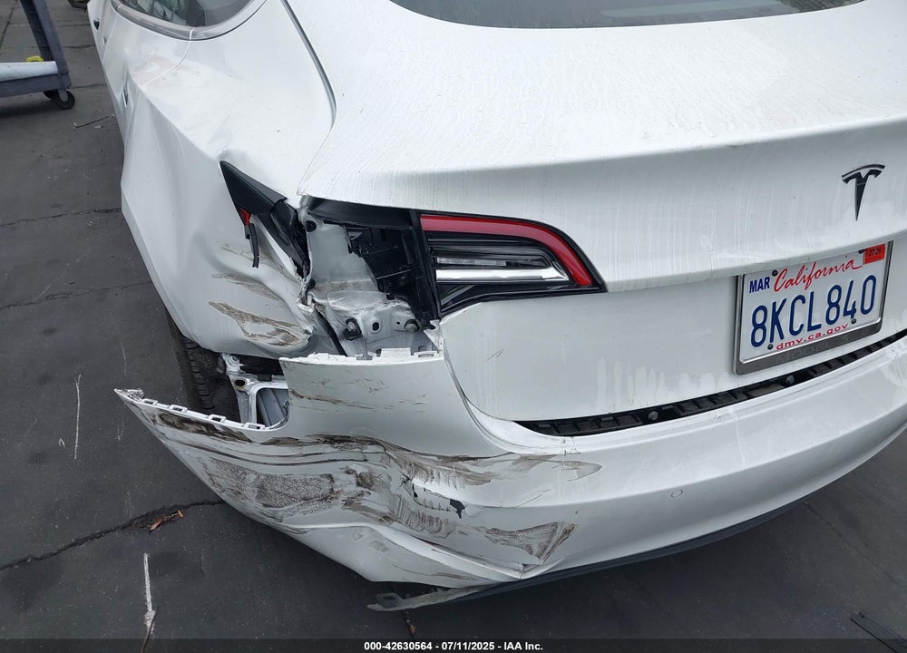 2019 TESLA MODEL 3 VIN: 5YJ3E1EB6KF192057