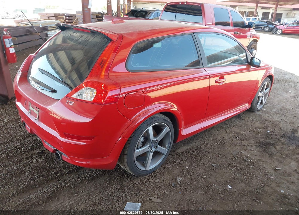 2011 VOLVO C30 VIN: YV1672MKXB2233401